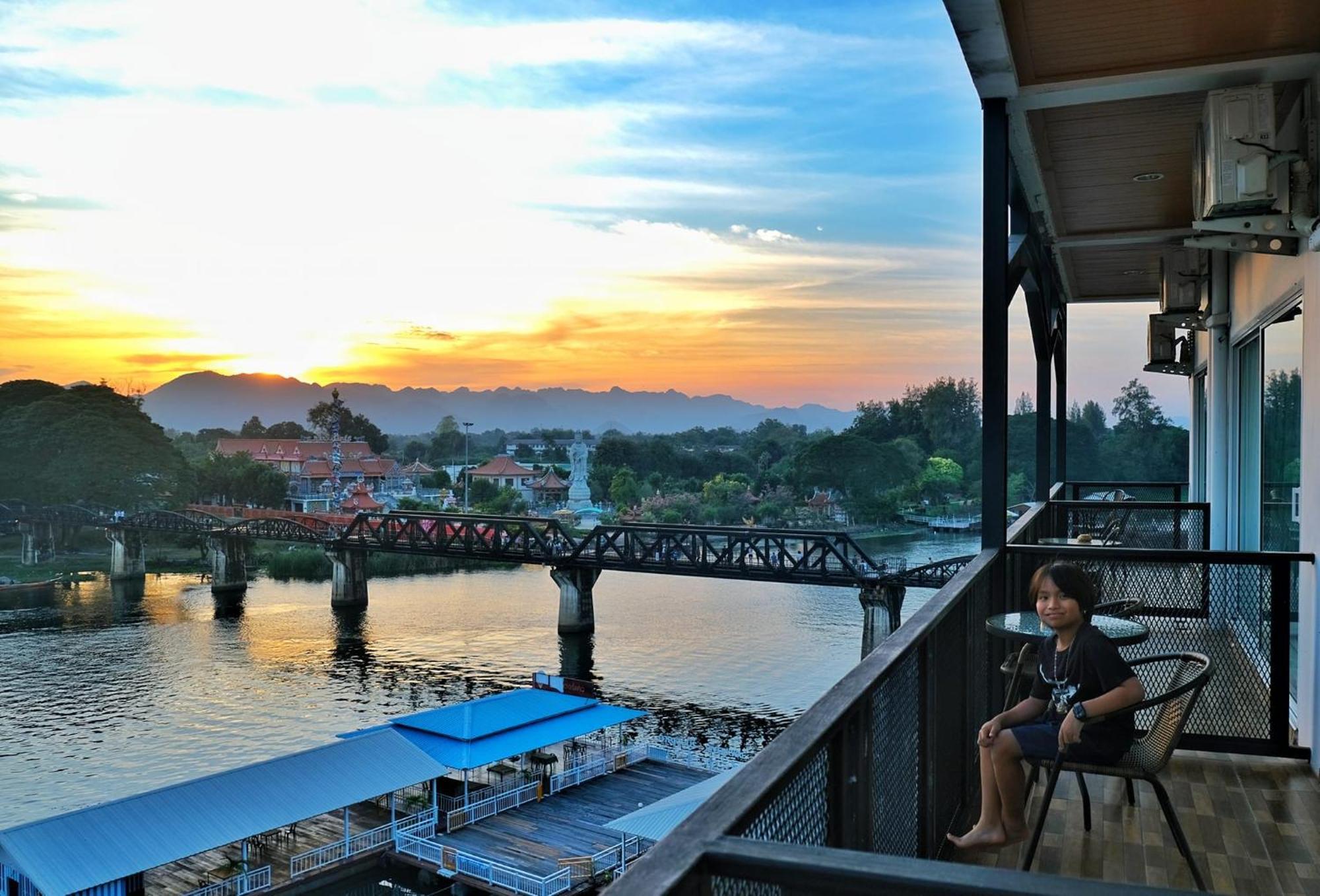 River Kwai View Hotel - Sha Extra Plus Certified Kanchanaburi Extérieur photo